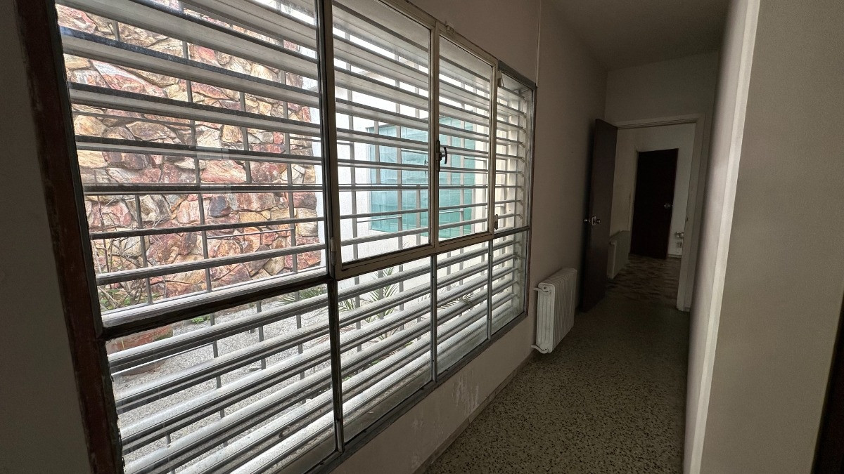 Casa ID.6483 - Hermosa Casa De 4 Dorm Con Gigante Terreno Parrillero y Garaje