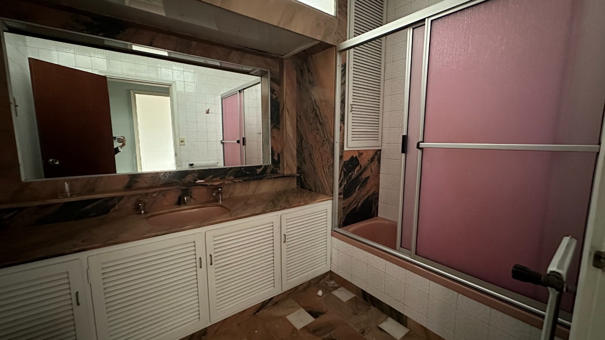 Casa ID.6483 - Hermosa Casa De 4 Dorm Con Gigante Terreno Parrillero y Garaje