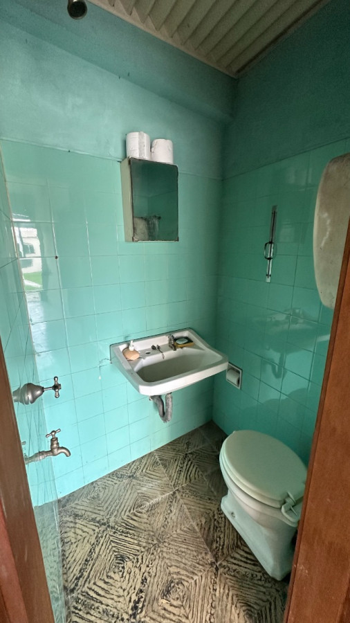 Casa ID.6483 - Hermosa Casa De 4 Dorm Con Gigante Terreno Parrillero y Garaje