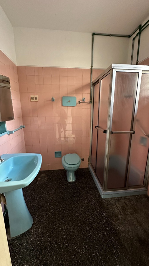 Casa ID.6483 - Hermosa Casa De 4 Dorm Con Gigante Terreno Parrillero y Garaje