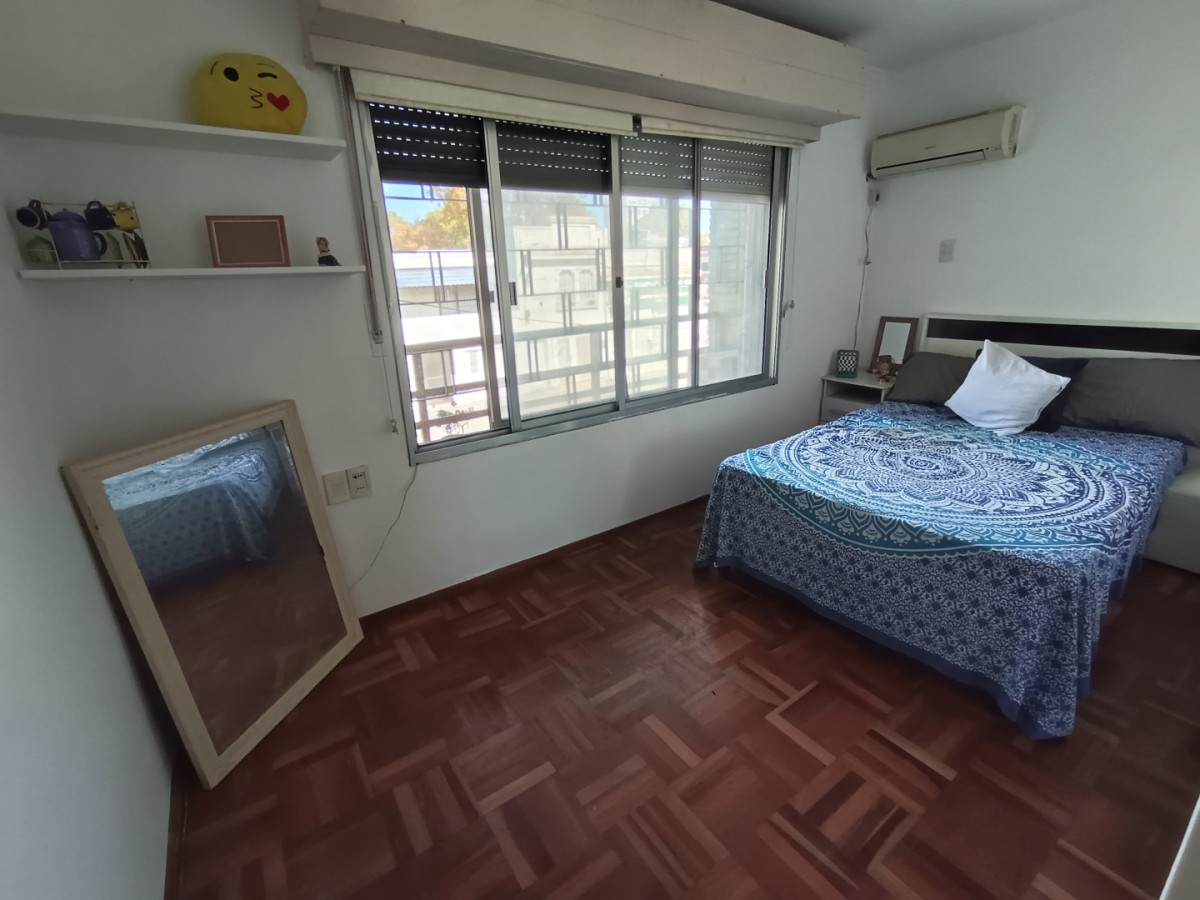 Casa ID.12015 - Venta Casa Dúplex Excelente Estado Garaje En Jacinto Vera
