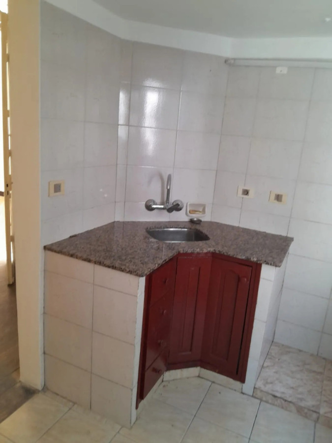Casa ID.12638 - Alquiler Casa PH En Pleno Centro 4 Dormitorios 2 Baños