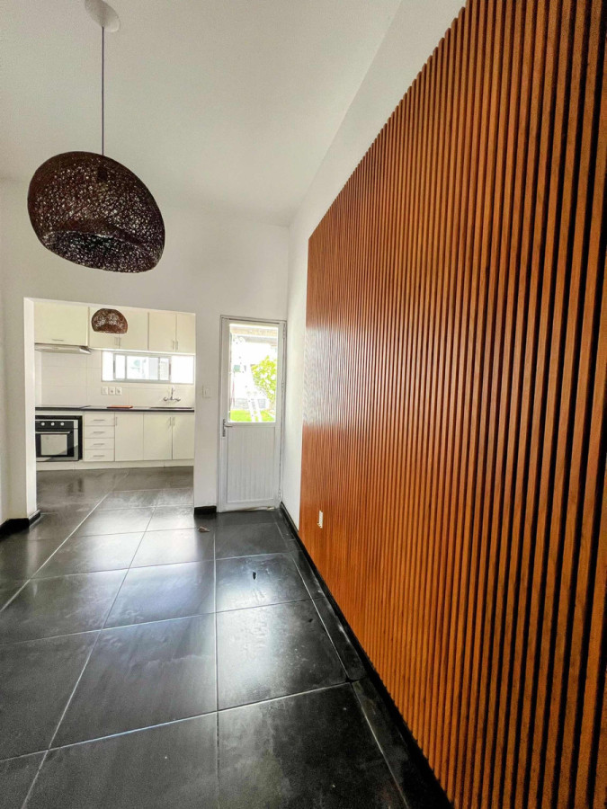 Casa ID.7327 - Hermosa Casa De 2 Dorm, Cochera, Parrillero, Barbacoa En Malvin