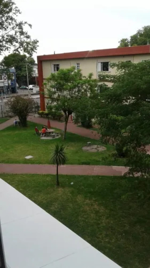 Casa ID.10195 - CASA EN ALQUILER EN MALVIN 2 DORMITORIOS!