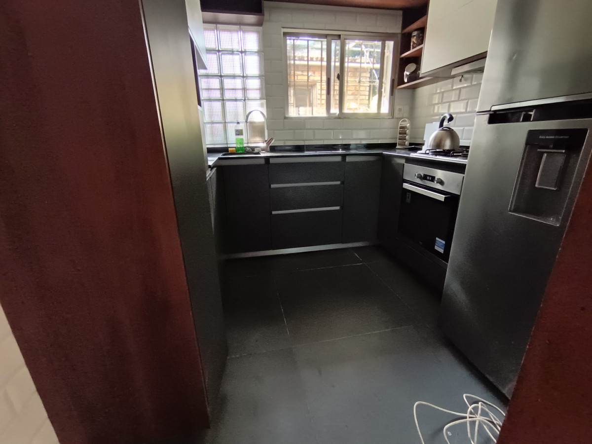 Casa ID.12015 - Venta Casa Dúplex Excelente Estado Garaje En Jacinto Vera
