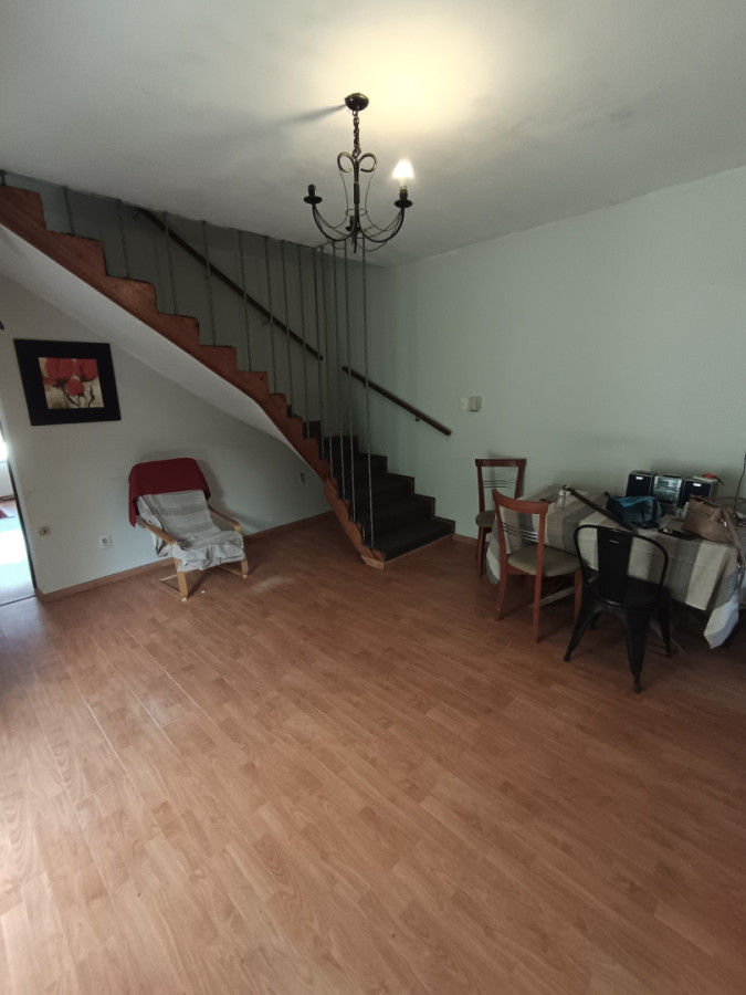 Casa ID.12015 - Venta Casa Dúplex Excelente Estado Garaje En Jacinto Vera
