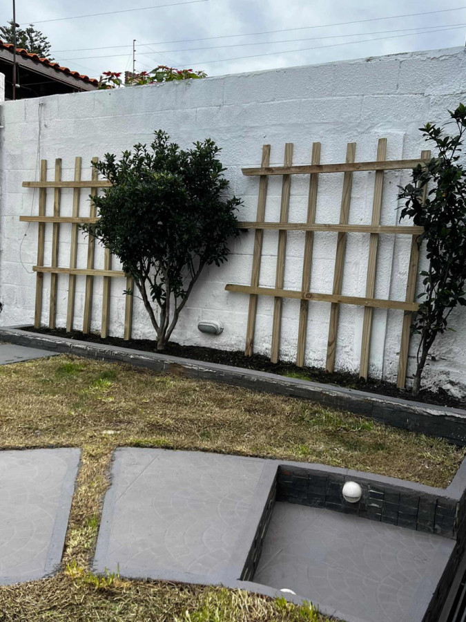 Casa ID.7327 - Hermosa Casa De 2 Dorm, Cochera, Parrillero, Barbacoa En Malvin