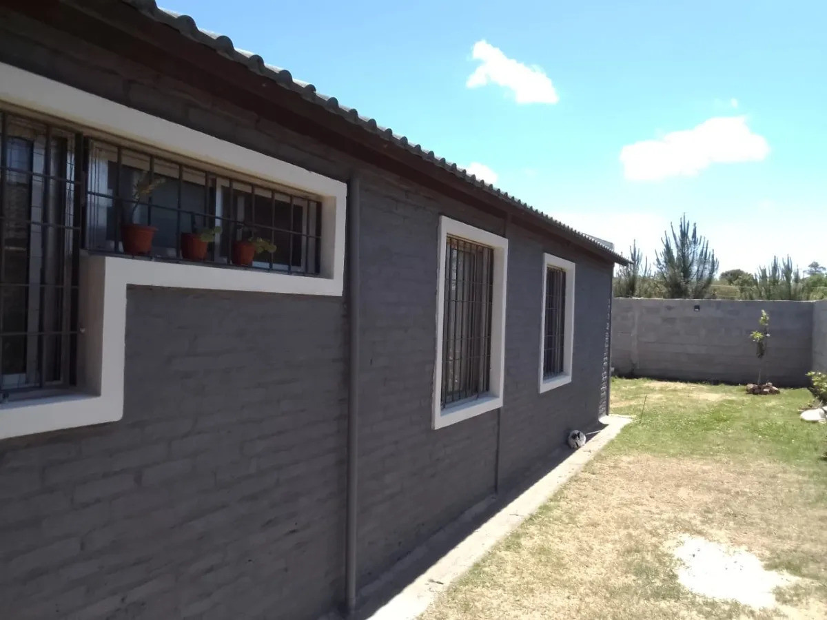 Casa ID.10704 - Linda Casa en Salinas De 3 Dormitorios Con Cochera Y Jardin