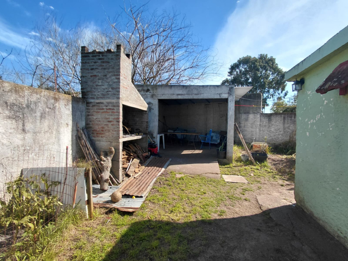 Casa ID.12989 - Venta Casa Con Apartamento Y Gran Terreno En Toledo Canelones