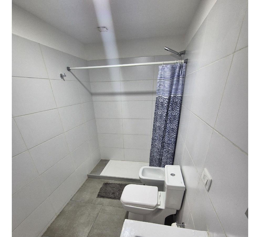 Casa ID.7688 - Venta De Apartamento Dúplex 2 Dormitorios Patio Con Parrillero Complejo En Unión