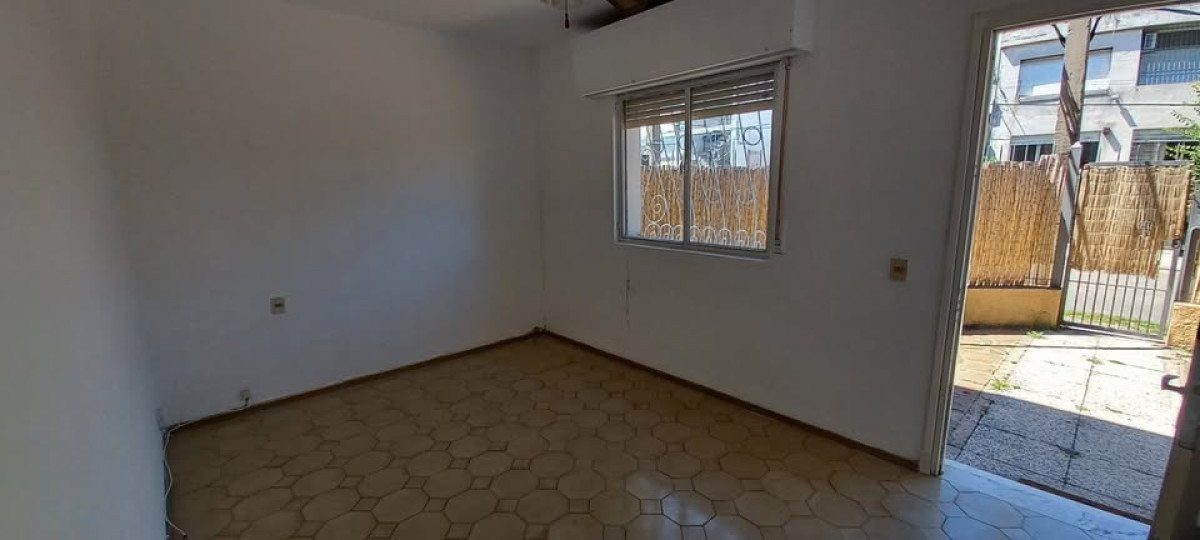 Casa ID.13282 - Alquiler Casa 2 Dormitorios Patio Con Parrillero Sin Gastos Comunes En Malvin