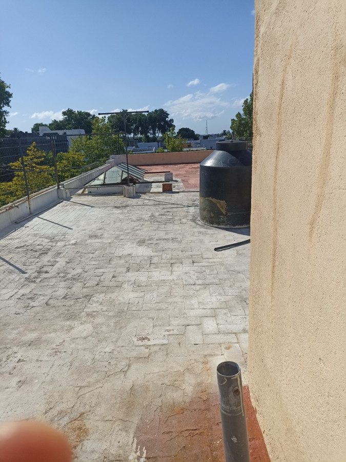 Casa ID.7882 - Venta De Casa 4 Dormitorios 2 Baños Sobre Av 8 de Octubre En Unión