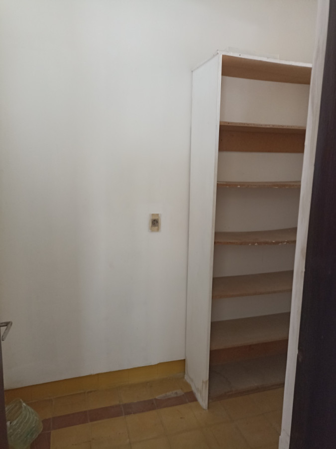 Casa ID.7884 - Venta De Casa 4 Dormitorios 2 Baños Sobre Av 8 de Octubre En Unión