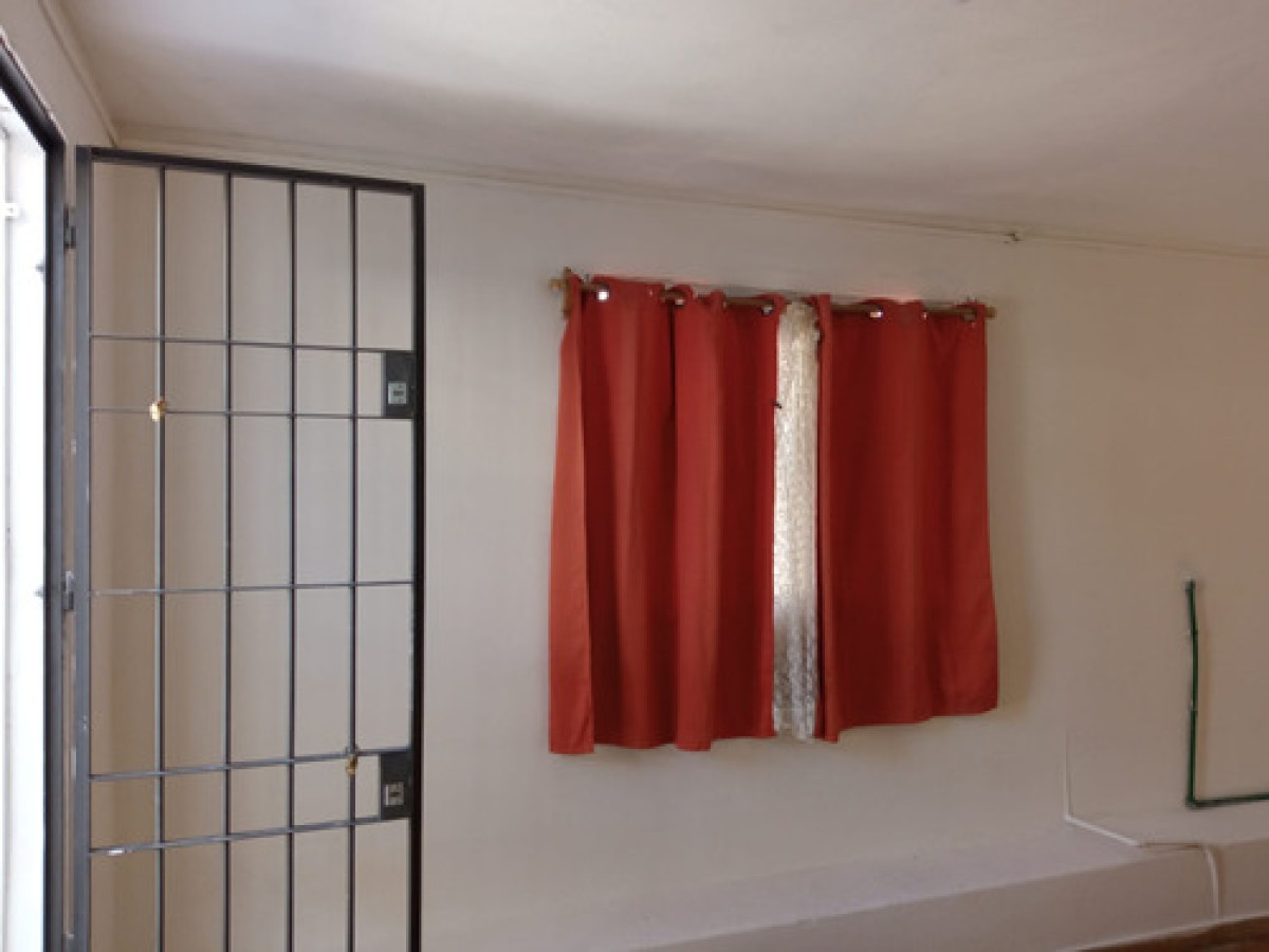 Casa ID.10201 - Alquiler Casa 2 Dormitorios, Altillo, Azotea En Aguada