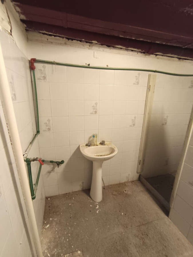 Casa ID.6763 - Venta Casa A Reciclar En Parque Rodó Para Vivienda O Empresa