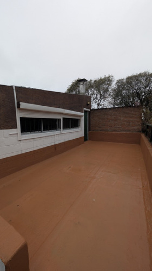 Casa ID.10663 - ALQUILER CASA DE ALTOS BUCEO 2 DORMITORIOS TERRAZA AL FRENTE