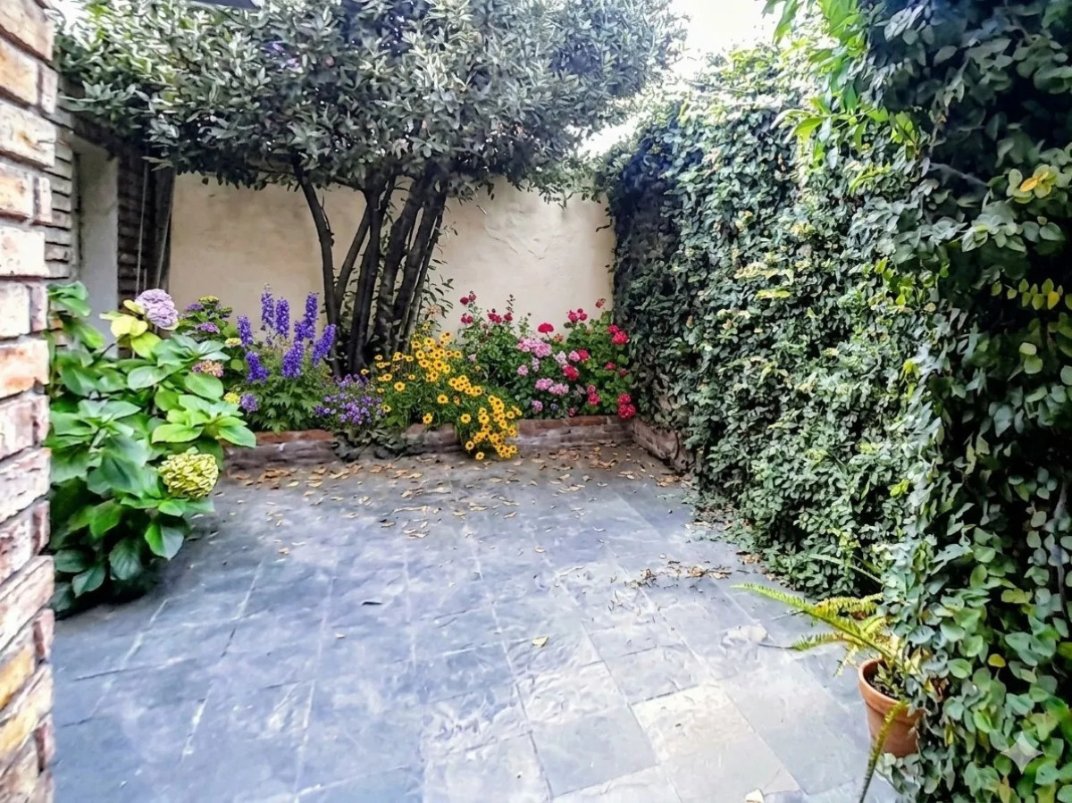 Casa ID.12015 - Venta Casa Dúplex Excelente Estado Garaje En Jacinto Vera