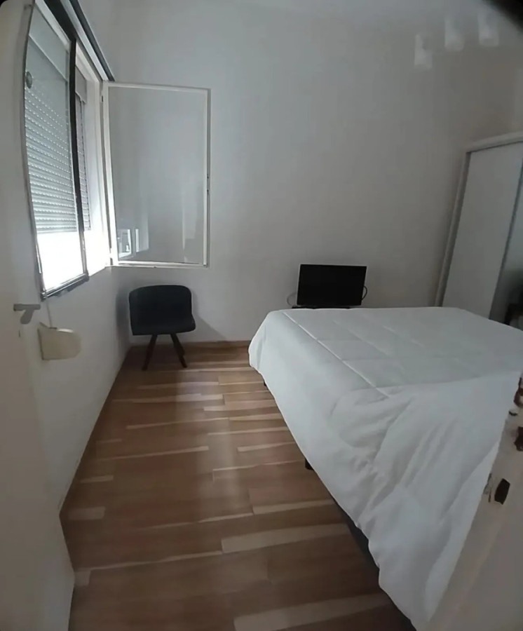 Casa ID.12806 - Alquiler De Casa 1 Dormitorio Con Patio Al Frente Sin Gastos Comunes En Aires Puros