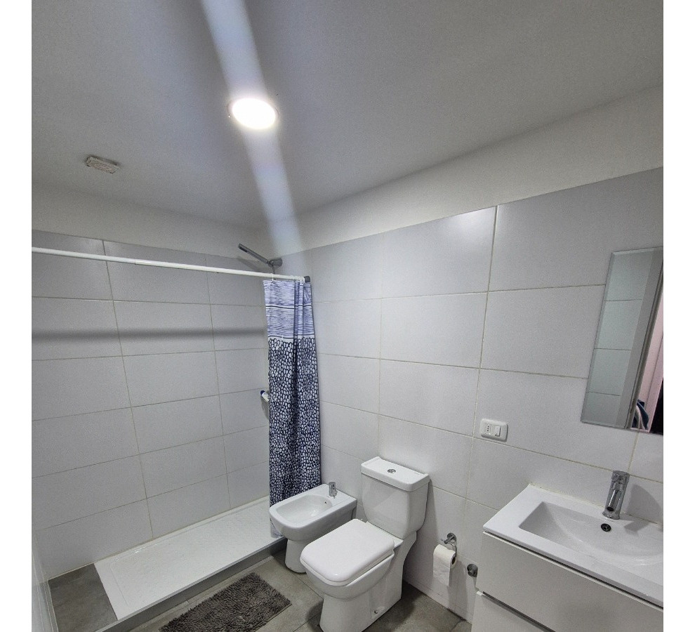 Casa ID.7631 - Hermoso Dúplex De 2 Dorm Con Patio y Parrillero En La Union