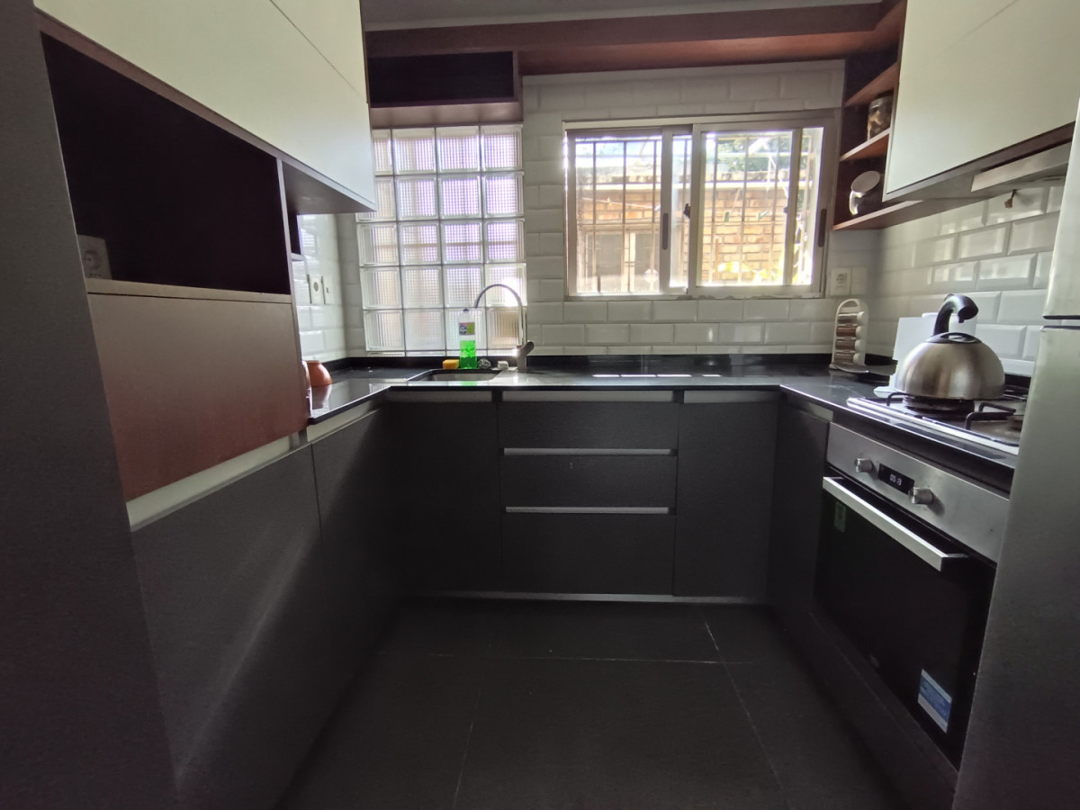Casa ID.12015 - Venta Casa Dúplex Excelente Estado Garaje En Jacinto Vera