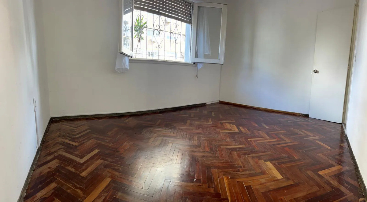 Casa ID.12704 - Alquiler Casa De Altos 2 Dormitorios Balcón Azotea Sin Gastos La BLanqueada