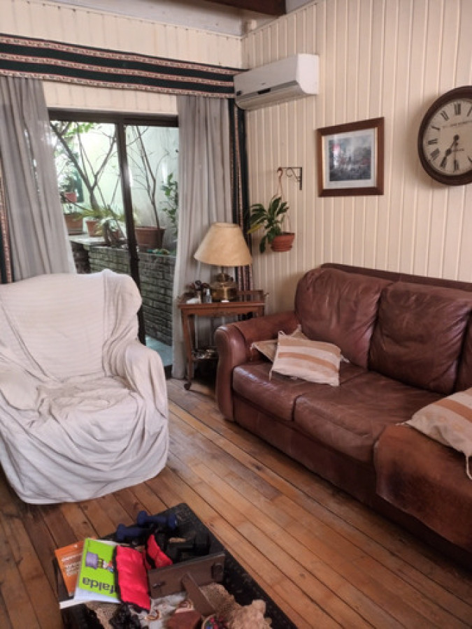 Casa ID.8928 - Casa 4 Dormitorios O Escritorio 2 Baños Garage Terraza Con Parrillero En Parque Rodó