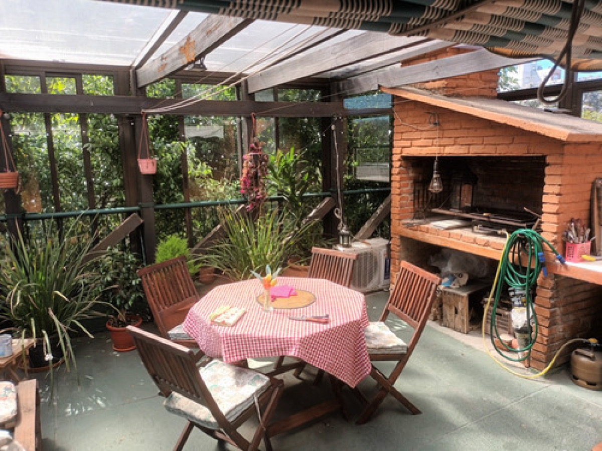 Casa ID.8928 - Casa 4 Dormitorios O Escritorio 2 Baños Garage Terraza Con Parrillero En Parque Rodó