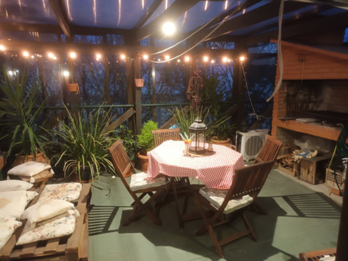 Casa ID.8928 - Casa 4 Dormitorios O Escritorio 2 Baños Garage Terraza Con Parrillero En Parque Rodó