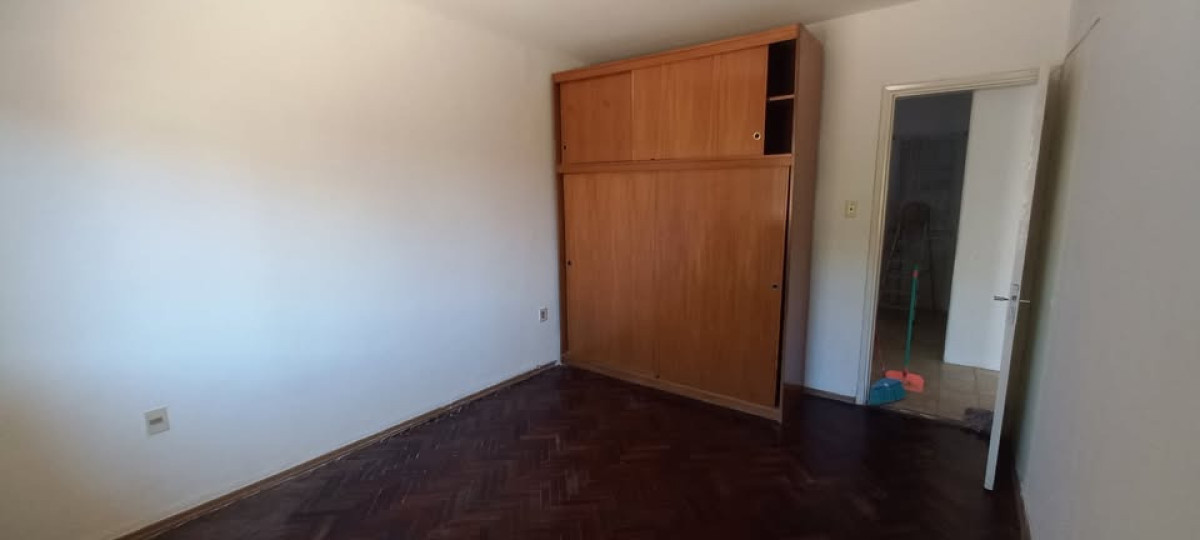 Casa ID.13282 - Alquiler Casa 2 Dormitorios Patio Con Parrillero Sin Gastos Comunes En Malvin