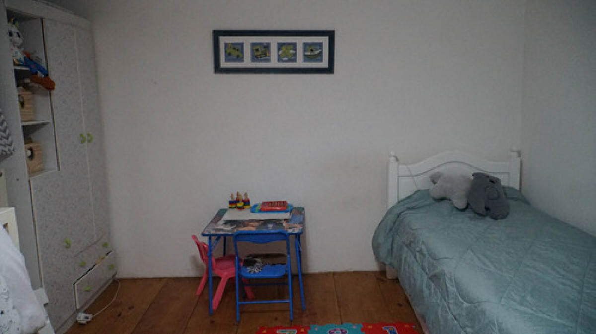 Casa ID.11273 - Venta Casa La Blanqueada 4 Cuartos Jardin Cochera Parrillero Horno Barro