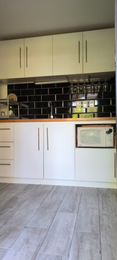 Casa ID.9053 - Venta Casa Gran Terreno 1 Dormitorio Piscina Parrillero En El Pinar