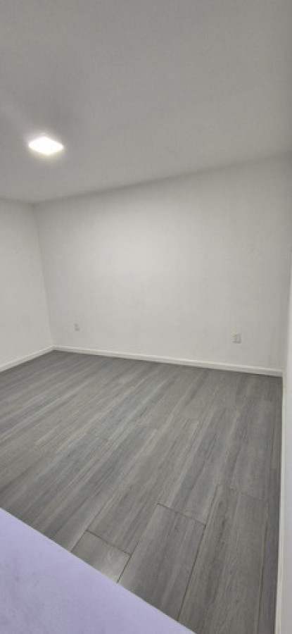 Casa ID.9186 - Se Vende Casa De 2 Dormitorios Con Patio En Parque Batlle A Estrenar