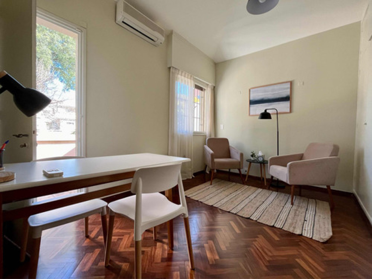 Casa ID.10555 - Hermosa Casa Ideal Empresa, U Hogar Con Cochera