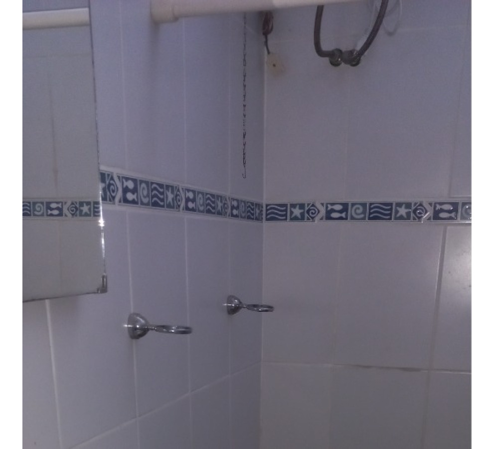 Casa ID.4758 - Venta Casa 2 Dormitorios Cochera 2 Autos Patio Peñarol Jardín