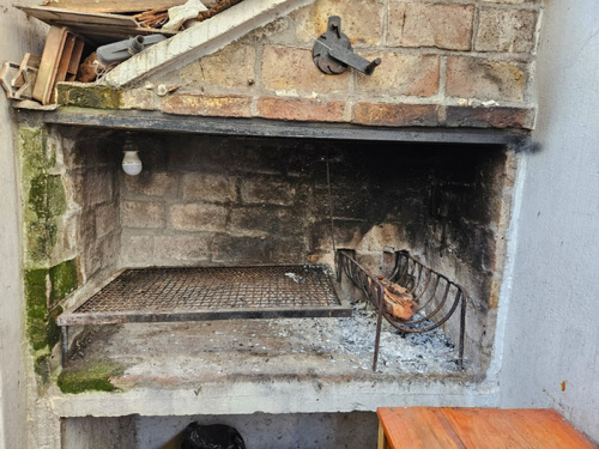 Casa ID.9776 - Se Vende Casa De Altos 3 Dormitorios 2 Baños Y Servicio La Blanqueada