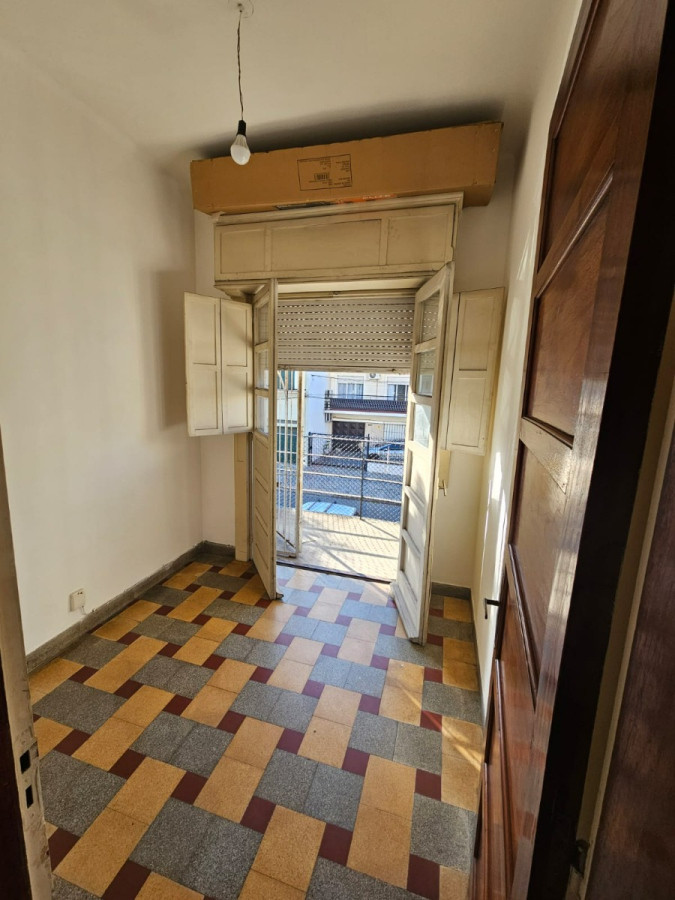 Casa ID.9776 - Se Vende Casa De Altos 3 Dormitorios 2 Baños Y Servicio La Blanqueada