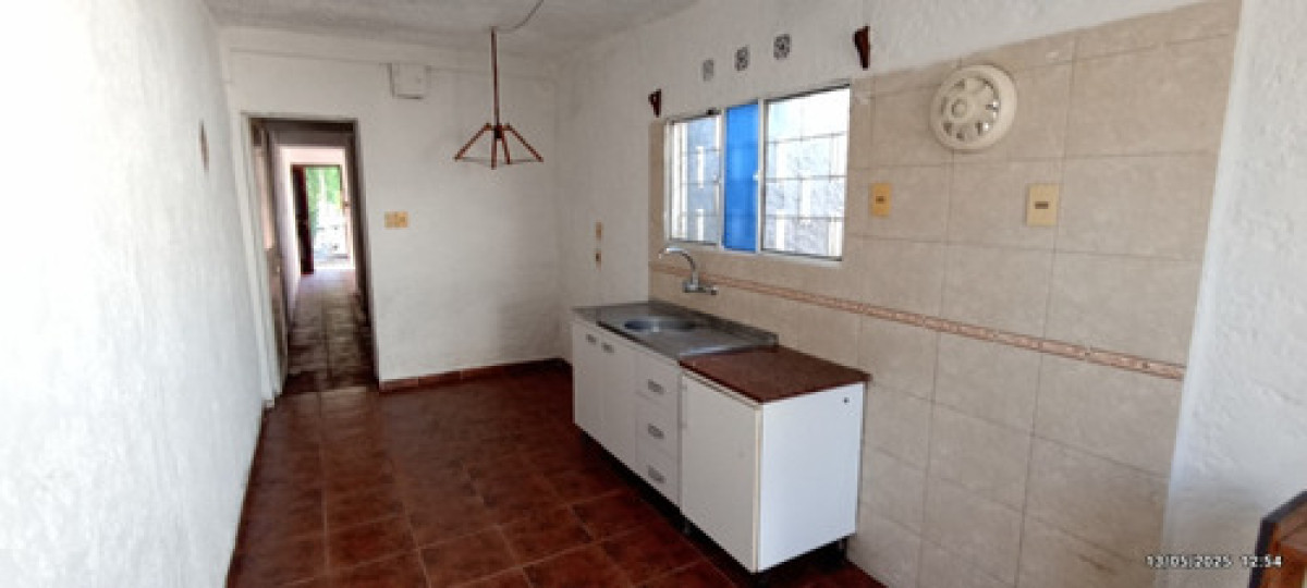 Casa ID.9962 - En Venta Casa 2 Dormitorios, Amplia En La Unión