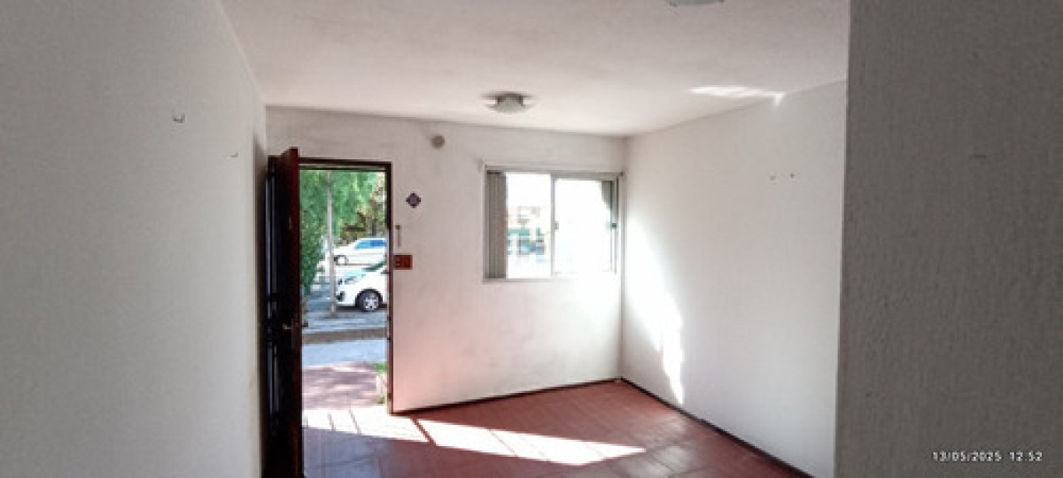Casa ID.9962 - En Venta Casa 2 Dormitorios, Amplia En La Unión