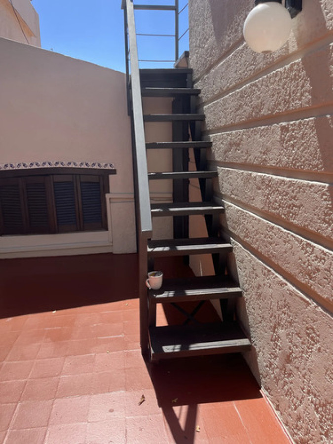 Casa ID.11976 - Alquiler de casa 5 dormitorios en Pocitos