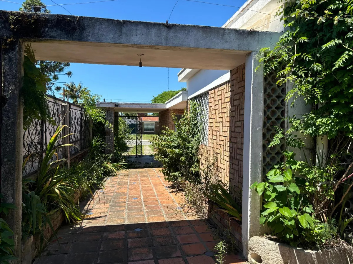 Casa ID.7214 - Hermosa Casa En Venta 2 Dormitorios. Lagomar 