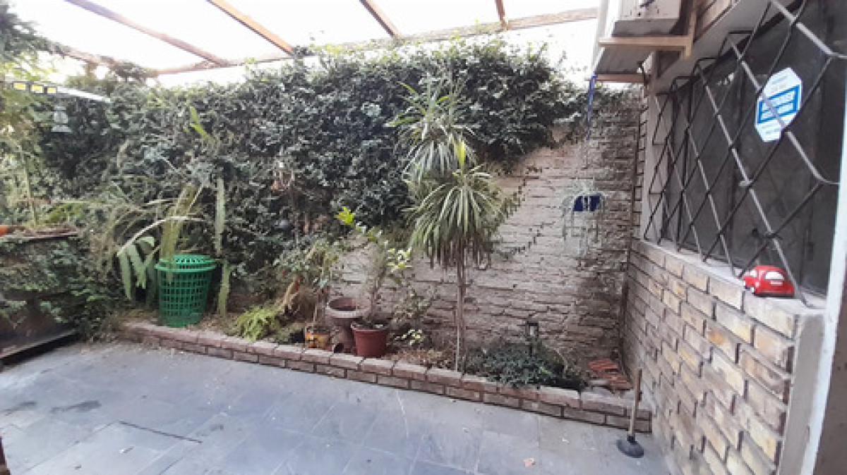 Casa ID.11878 - Venta Casa en Jacinto Vera 3 Dormitorios 2 Baños Garaje Barbacoa