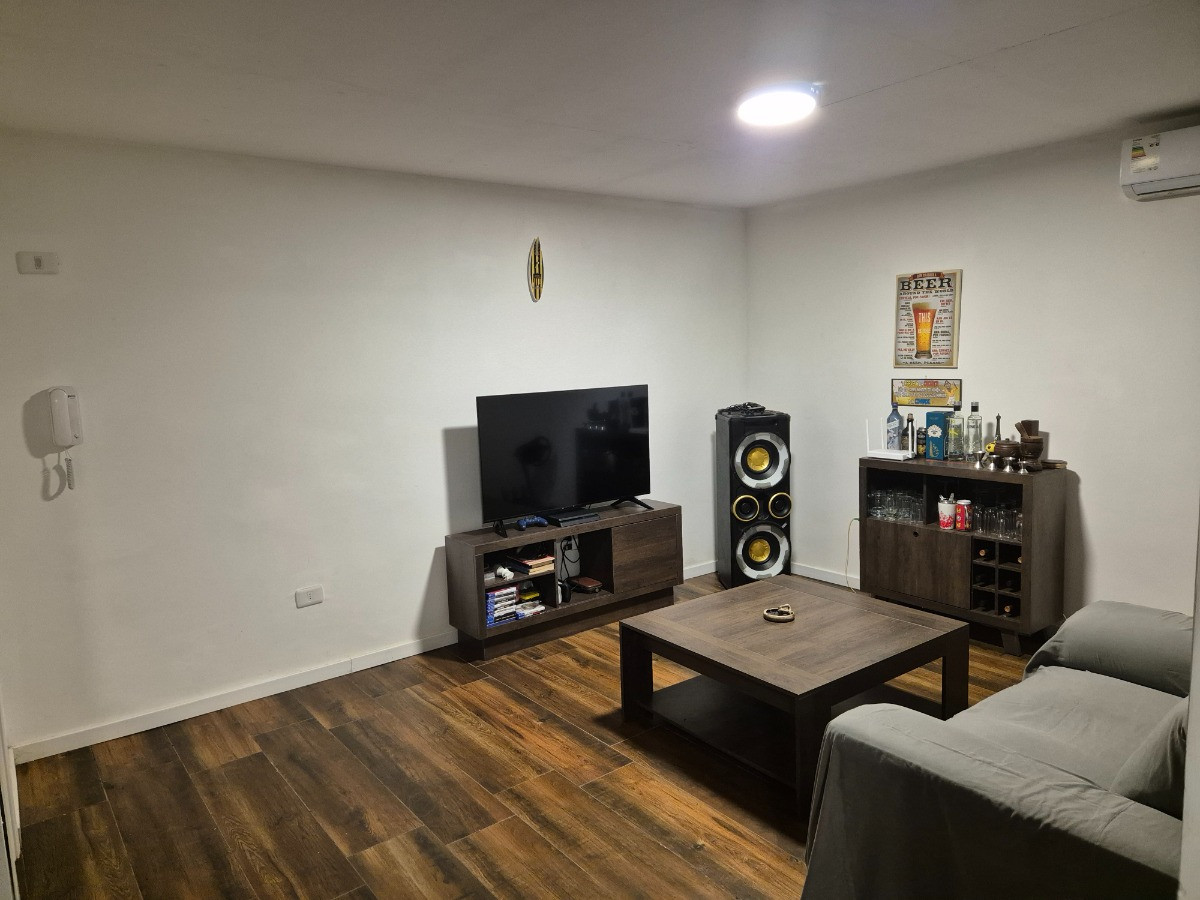 Casa ID.7631 - Hermoso Dúplex De 2 Dorm Con Patio y Parrillero En La Union