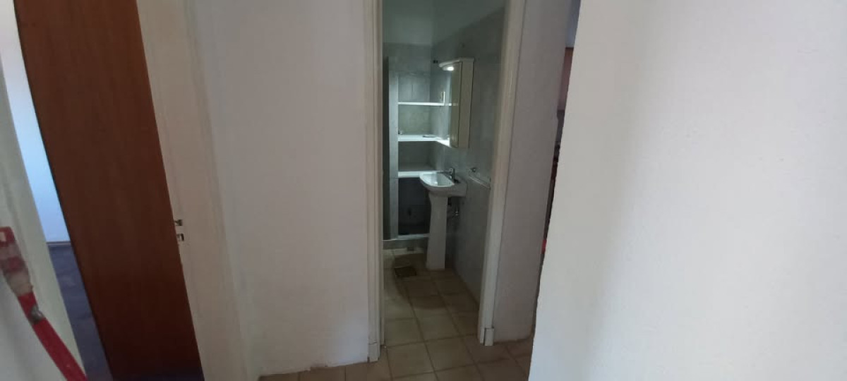 Casa ID.13282 - Alquiler Casa 2 Dormitorios Patio Con Parrillero Sin Gastos Comunes En Malvin