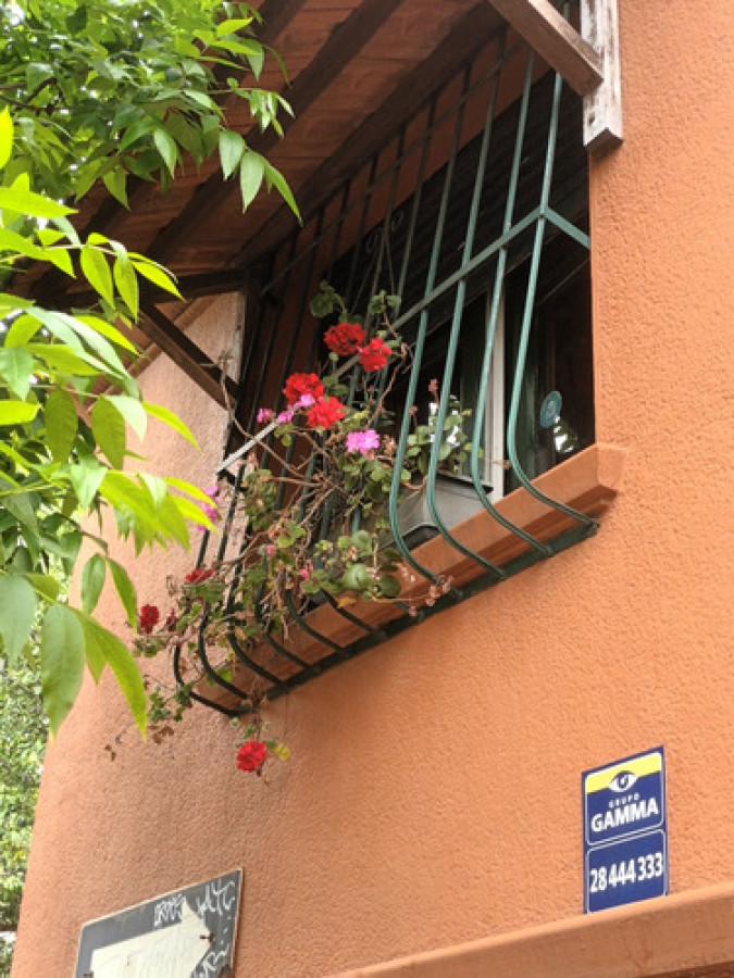 Casa ID.8919 - Casa 4 Dormitorios O Escritorio 2 Baños Garage Terraza Con Parrillero En Parque Rodó