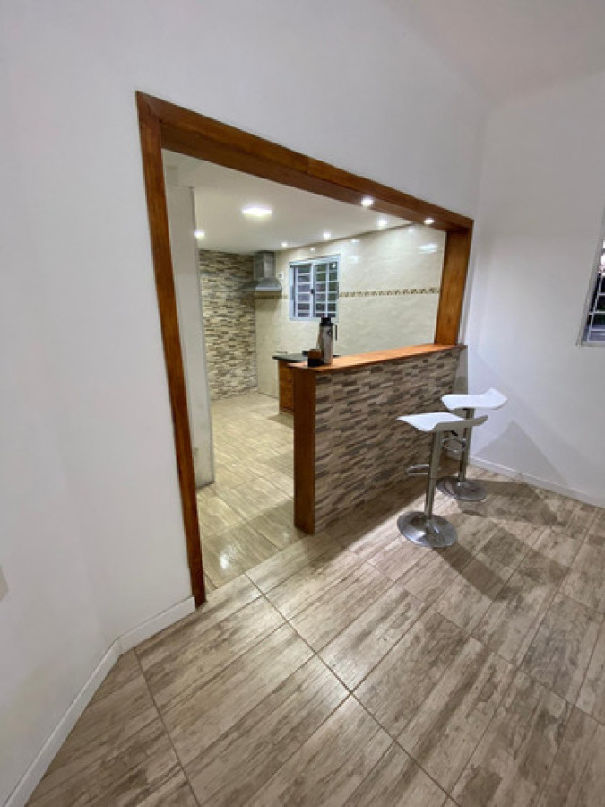 Casa ID.10821 - Oportunidad en Pocitos! Casa En Alquiler 3 Dormitorios, Balcón, Mascotas Bienvenidas!