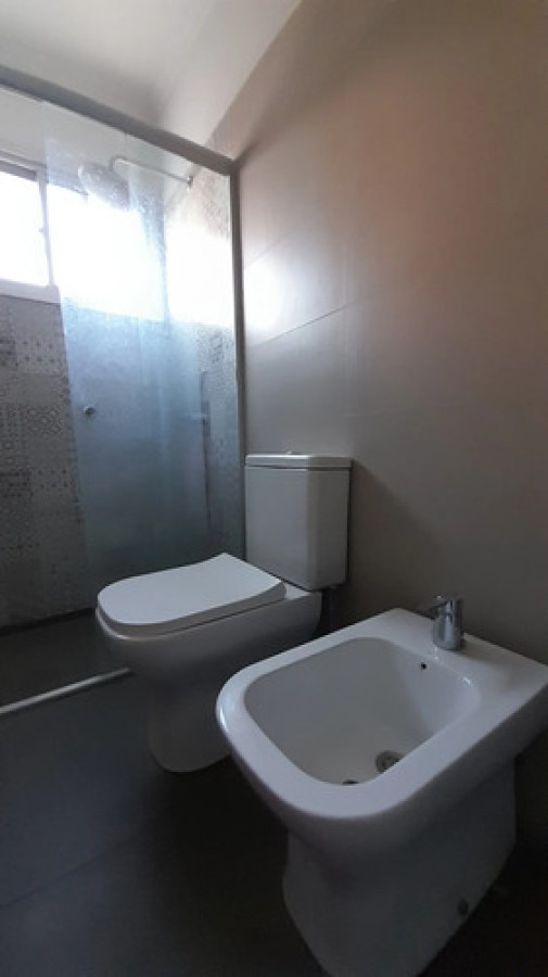 Casa ID.11878 - Venta Casa en Jacinto Vera 3 Dormitorios 2 Baños Garaje Barbacoa