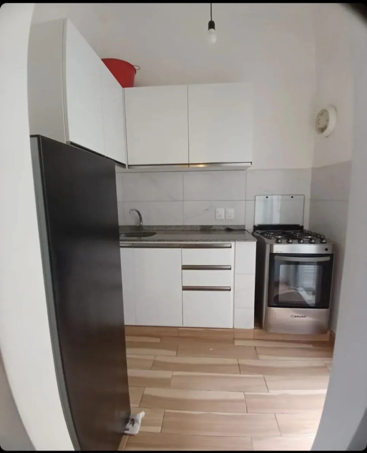 Casa ID.12806 - Alquiler De Casa 1 Dormitorio Con Patio Al Frente Sin Gastos Comunes En Aires Puros