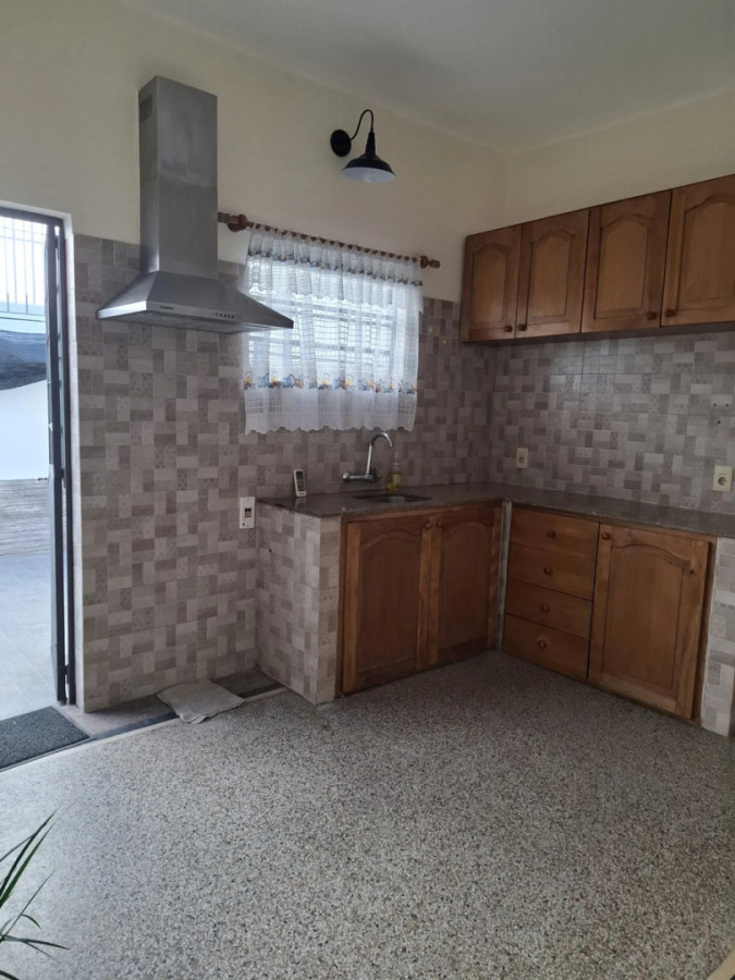Casa ID.12703 - Alquiler Casa 2 Dormitorios Patio Parrillero Cochera Sin Gastos En Prado