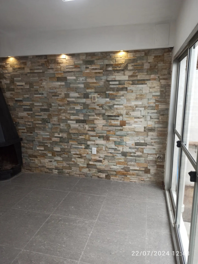 Casa ID.12860 - Alquiler Casa 3 Dormitorios 2 Baños Con Patio Y Parrillero Azotea Sin Gastos En Mercado Modelo