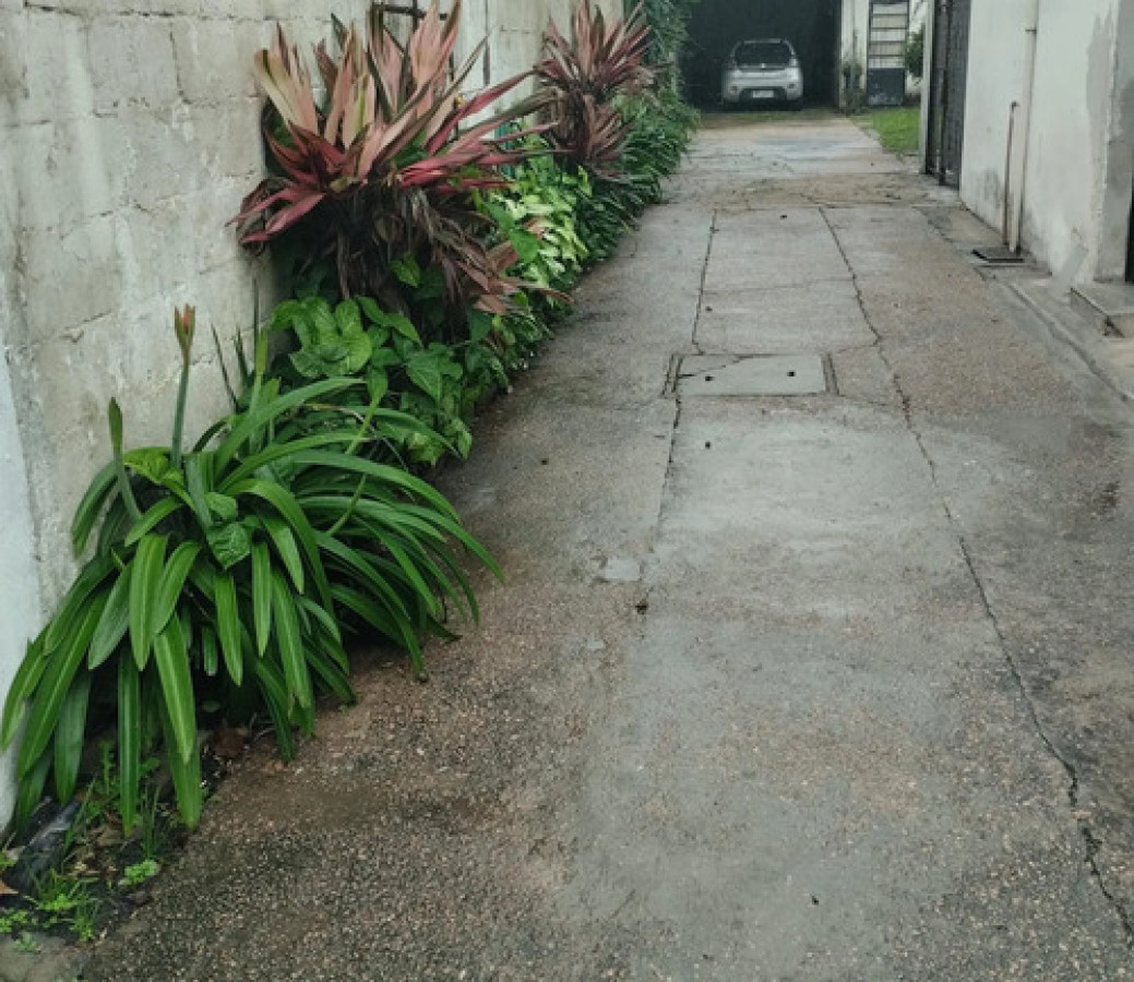 Casa ID.11830 - Alquiler de casa 2 dormitorios en Jardines del Hipodromo